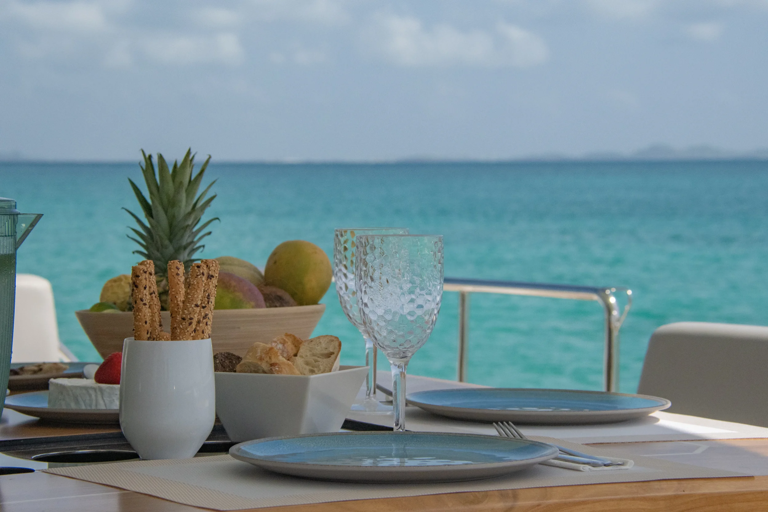 Dining & Service: The 5-Star Experience